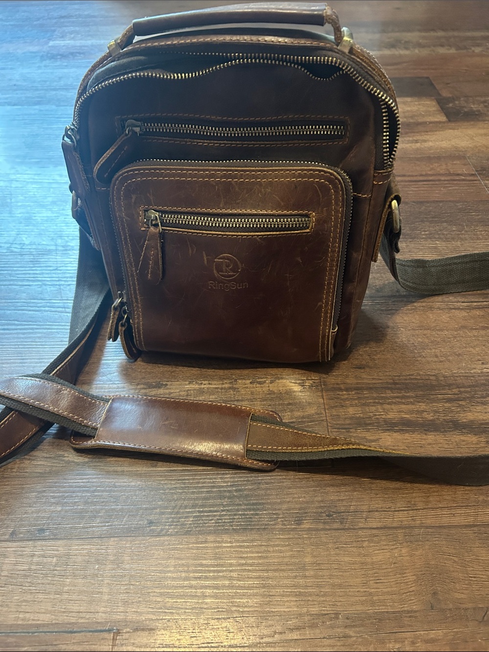 Ringsun Brown Leather Crossbody Messenger Bag - Distressed